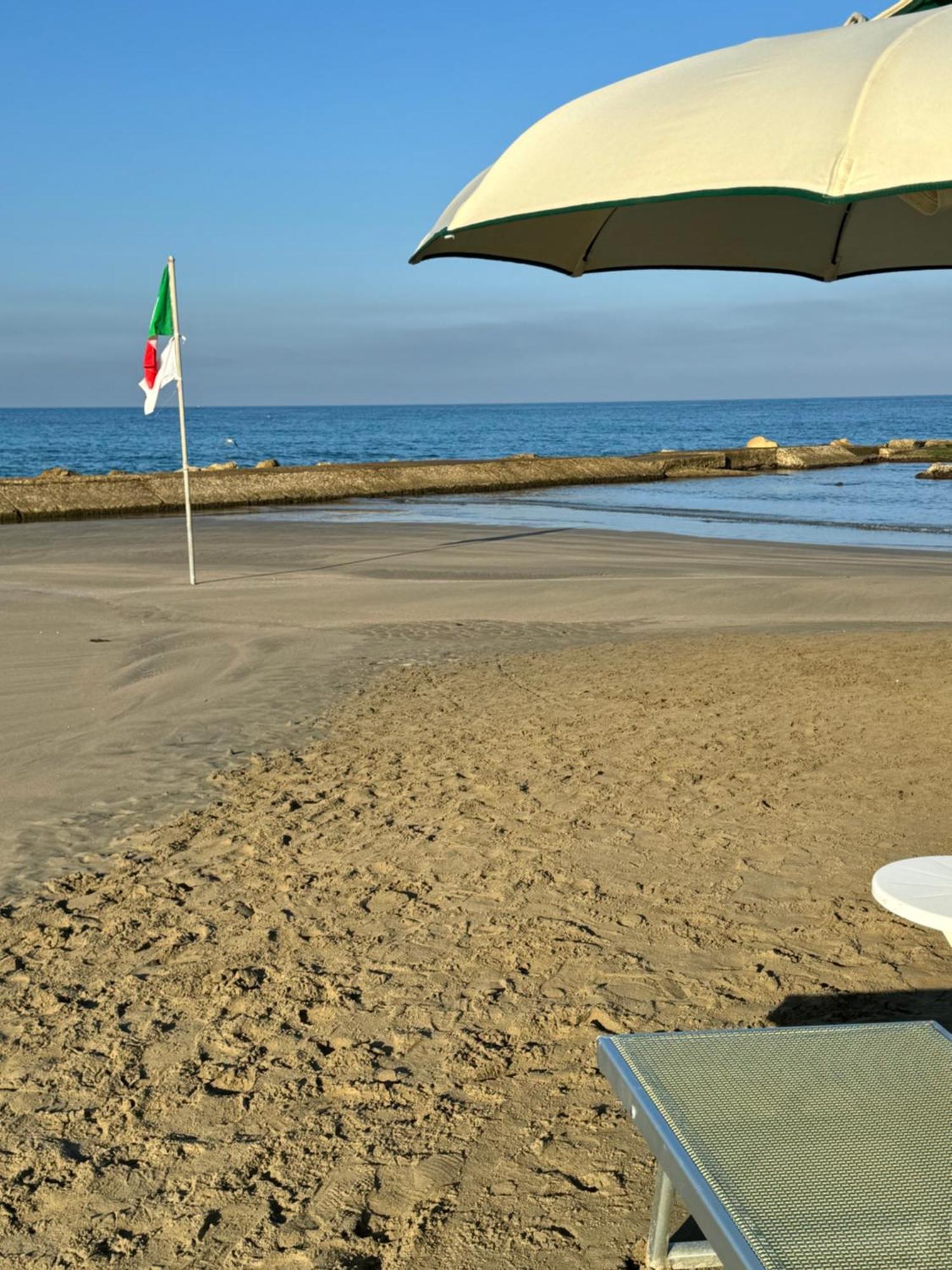 Buba Bnb Superior Anzio Esterno foto